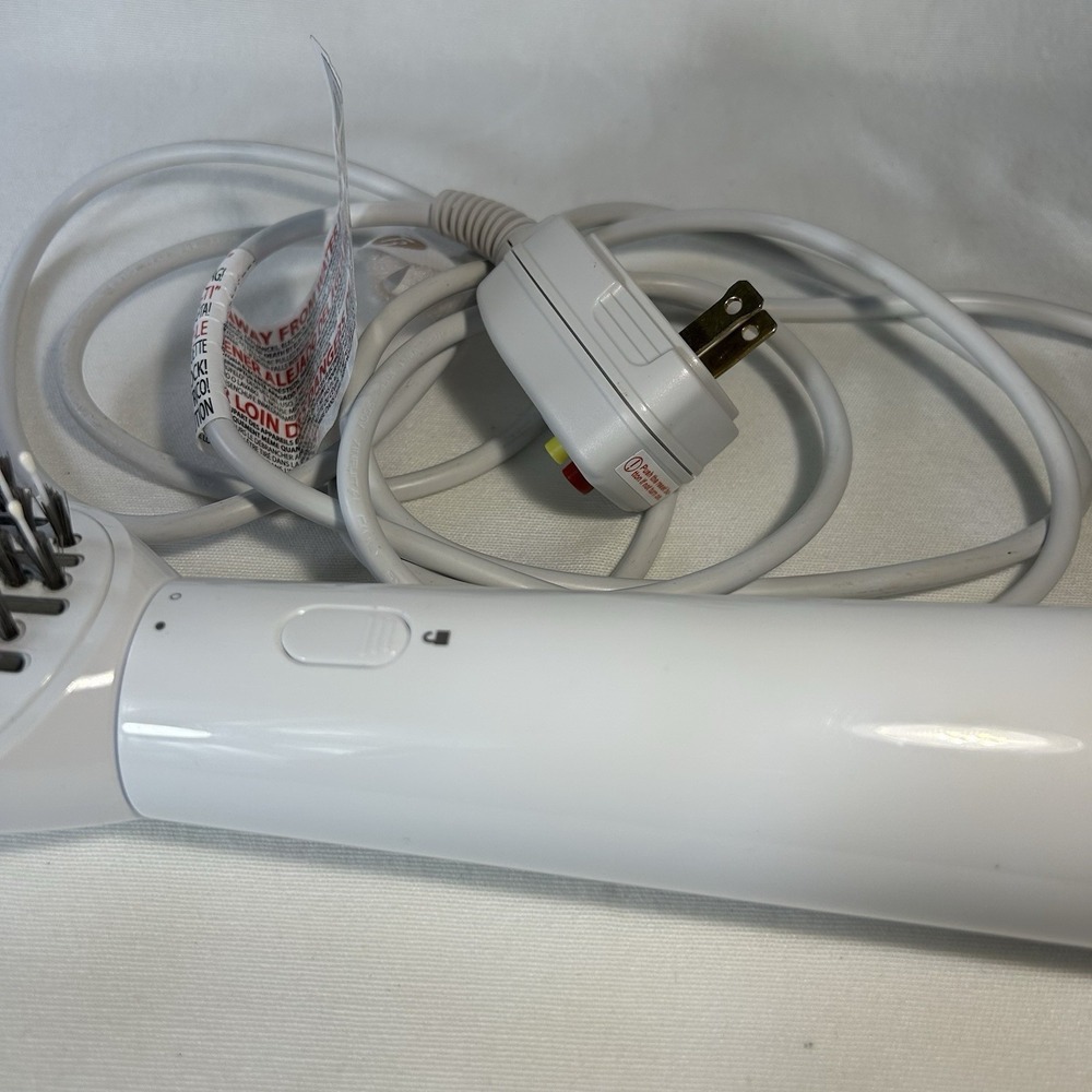 T3 AireBrush Duo Interchangeable Hot Air Blow Dry Brush 76650 - Picture 10 of 12